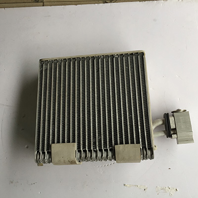 前空調(diào)蒸發(fā)器芯體