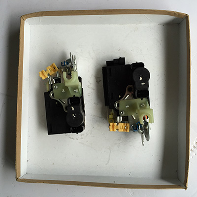 前門鎖機構(gòu)