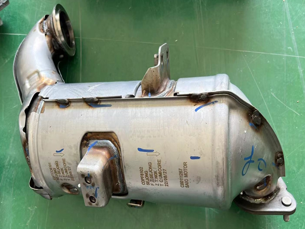 國(guó)六三元催化